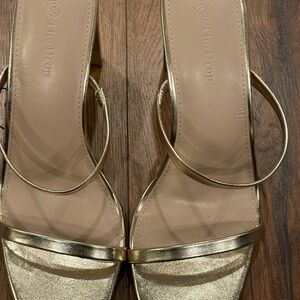 Chic Gold Heels by The Drop